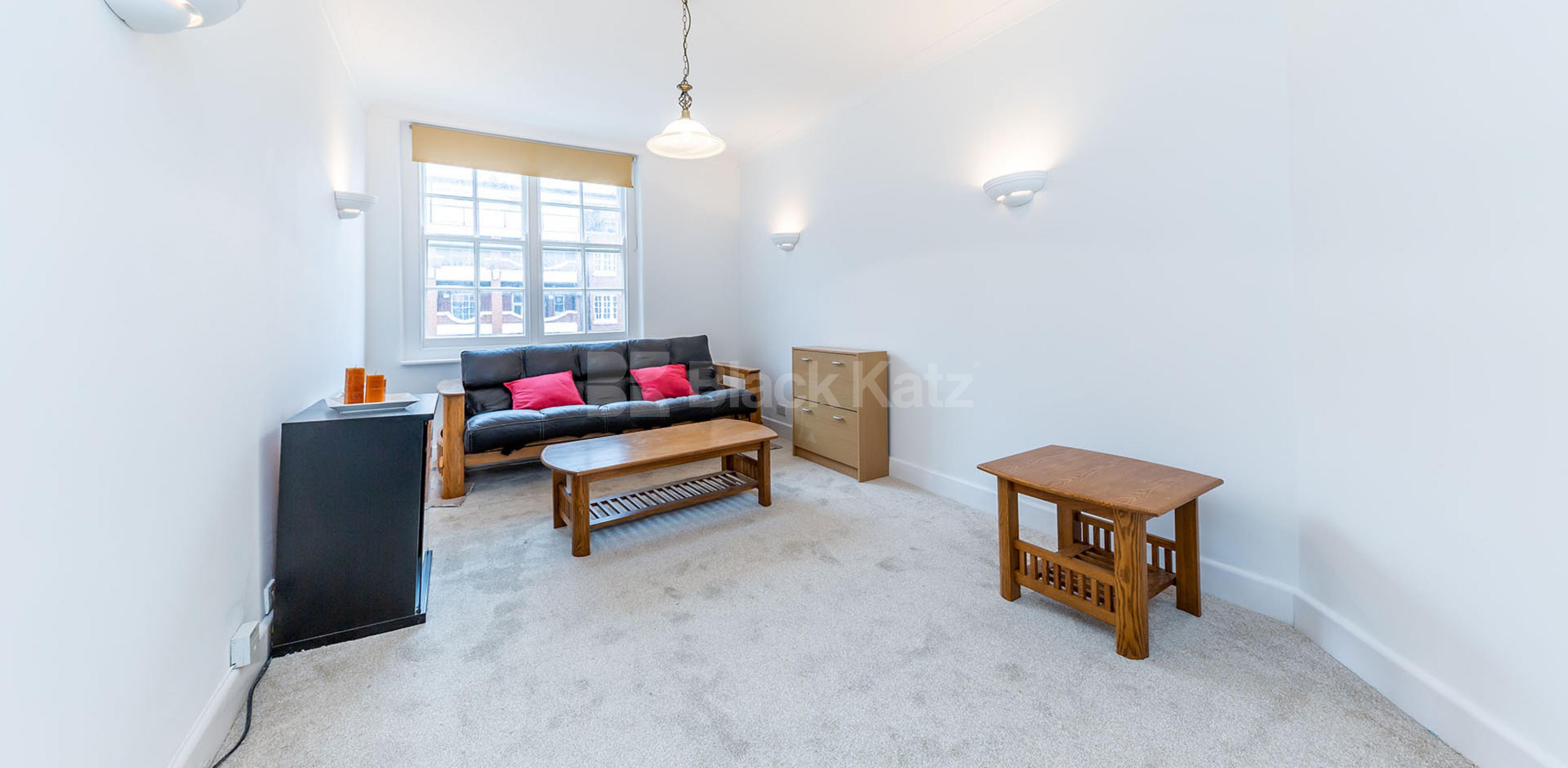 			PORTERED MANSION BLOCK!, 1 Bedroom, 1 bath, 1 reception Flat			 Grove End Road, ST JOHNS WOOD NW8